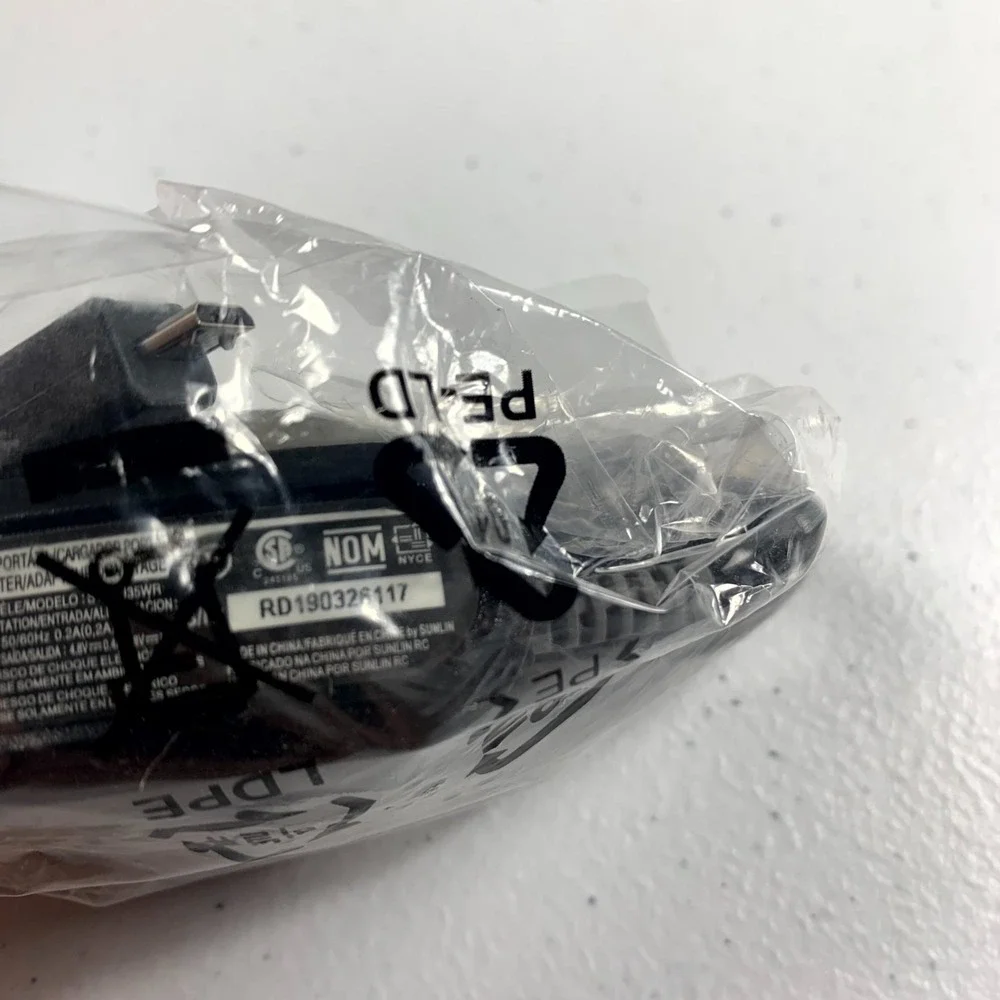 LG STA-U35WR Travel‎ Adapter Charger Power Supply Micro-USB 4.8V/0.4A - Black